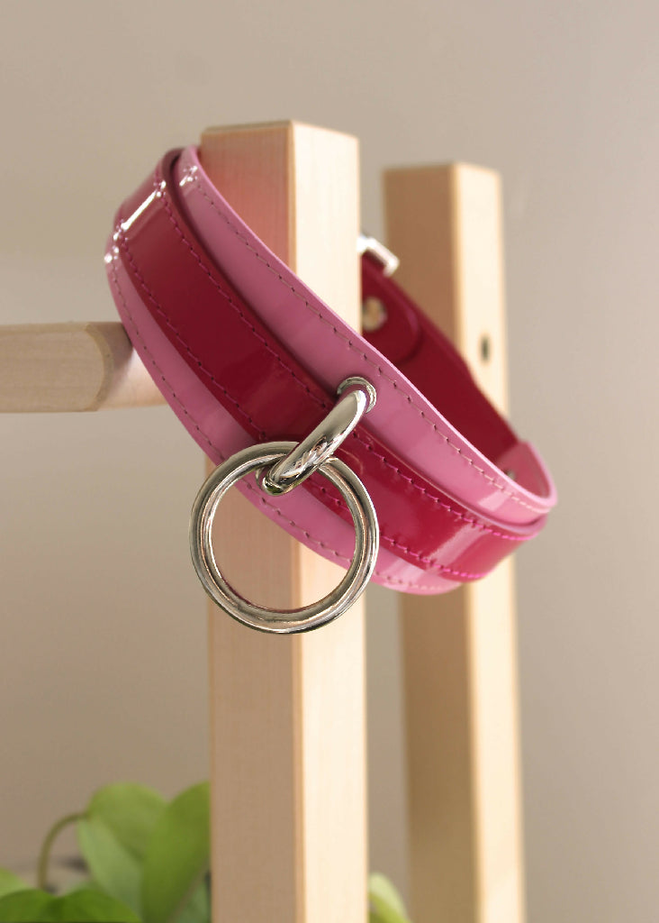 Patent leather collar with metal ring