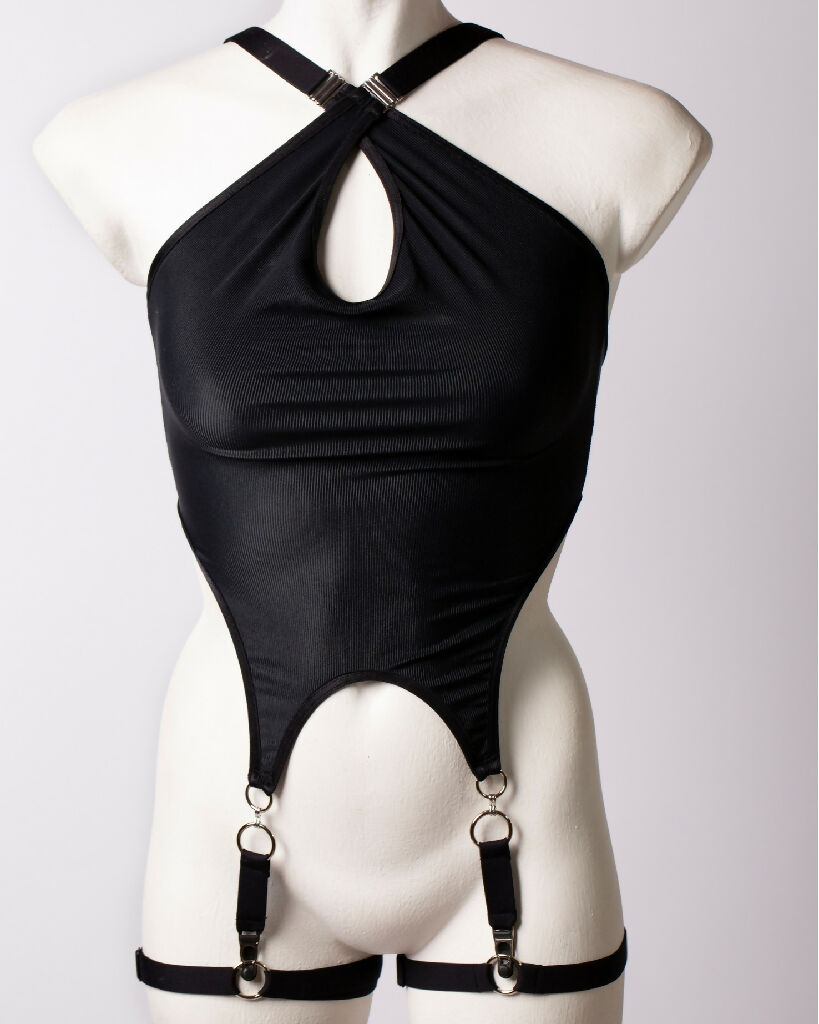 strappy-bodysuit-calypso-iona-smith-scott-4x5