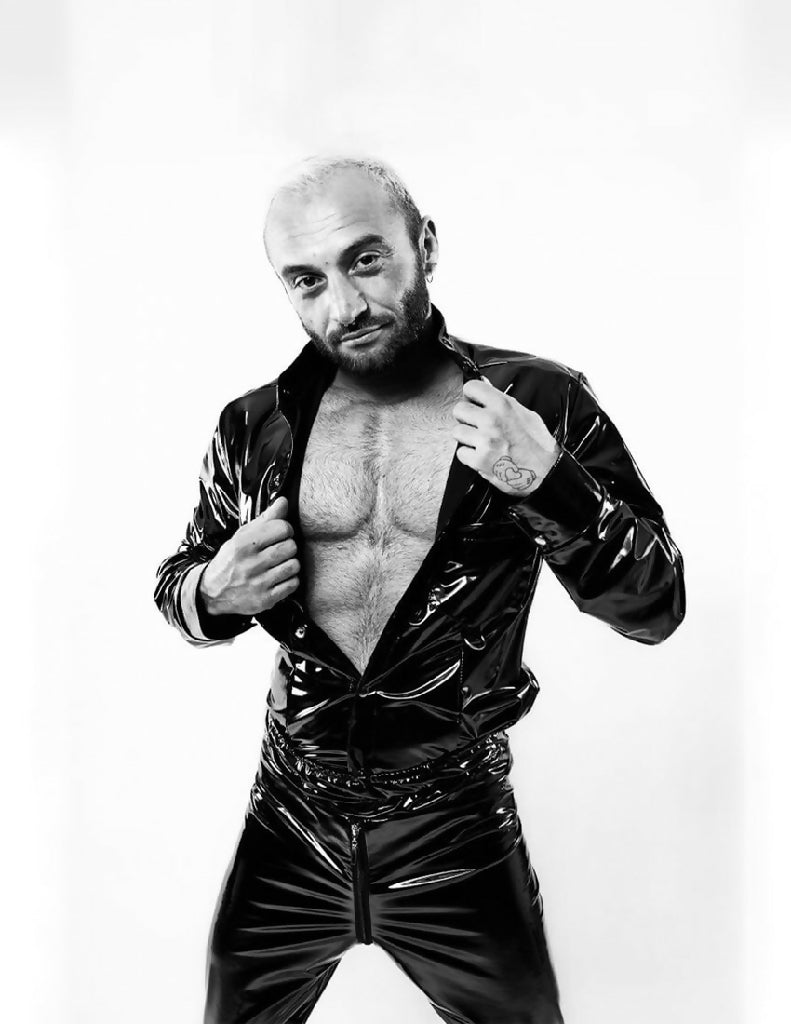 koszula_meska_slim_fit_taliowana_lateksowa_z_lacku_czarna_latex_bdsm_master_dominant_fetish_lifestyle