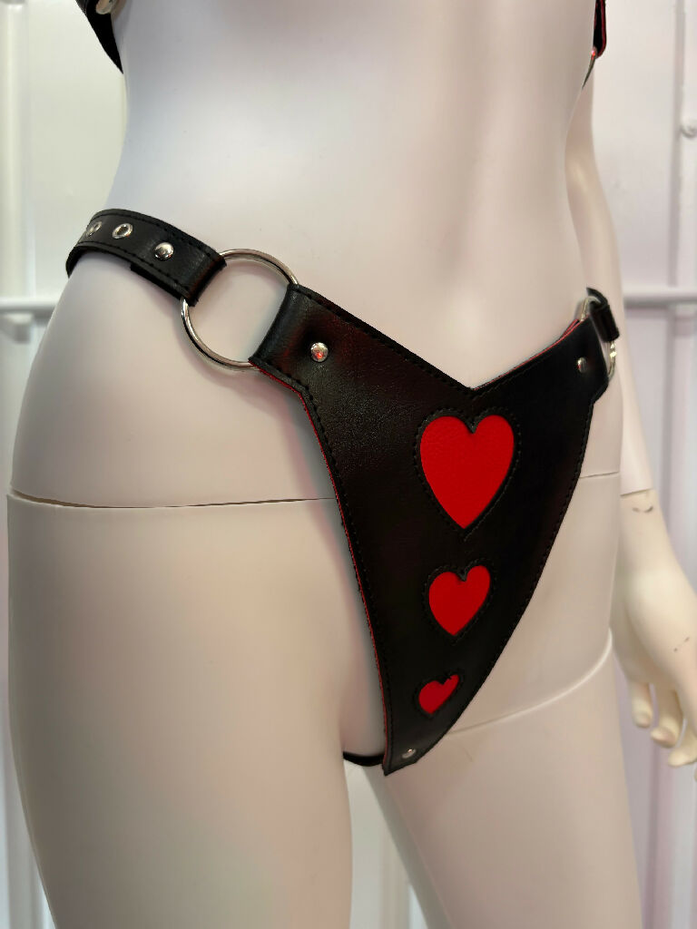 Red & Black 'Queen of Hearts' Bra, Thong & Collar Set.