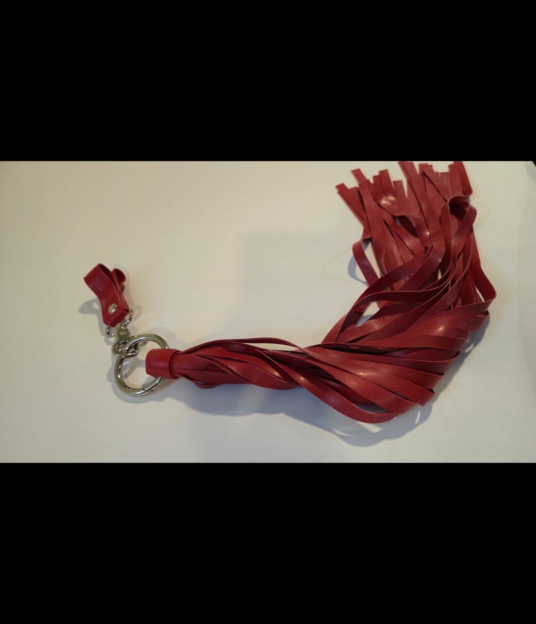 Finger Grip Flogger