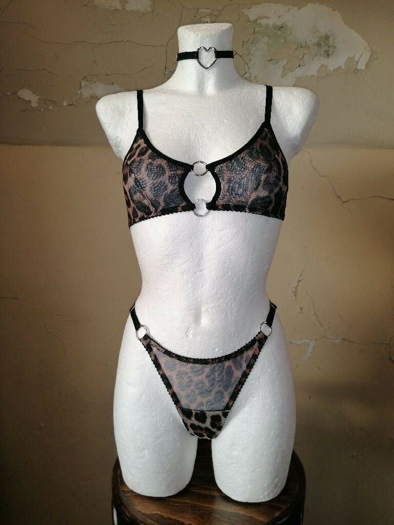 Mesh Thong Leopard with Rings