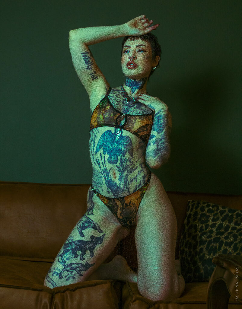 Mesh Thong Snake