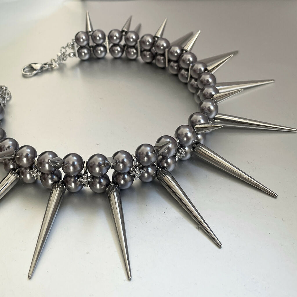 ‘Desire’ double spikes Necklace (3 different colors)