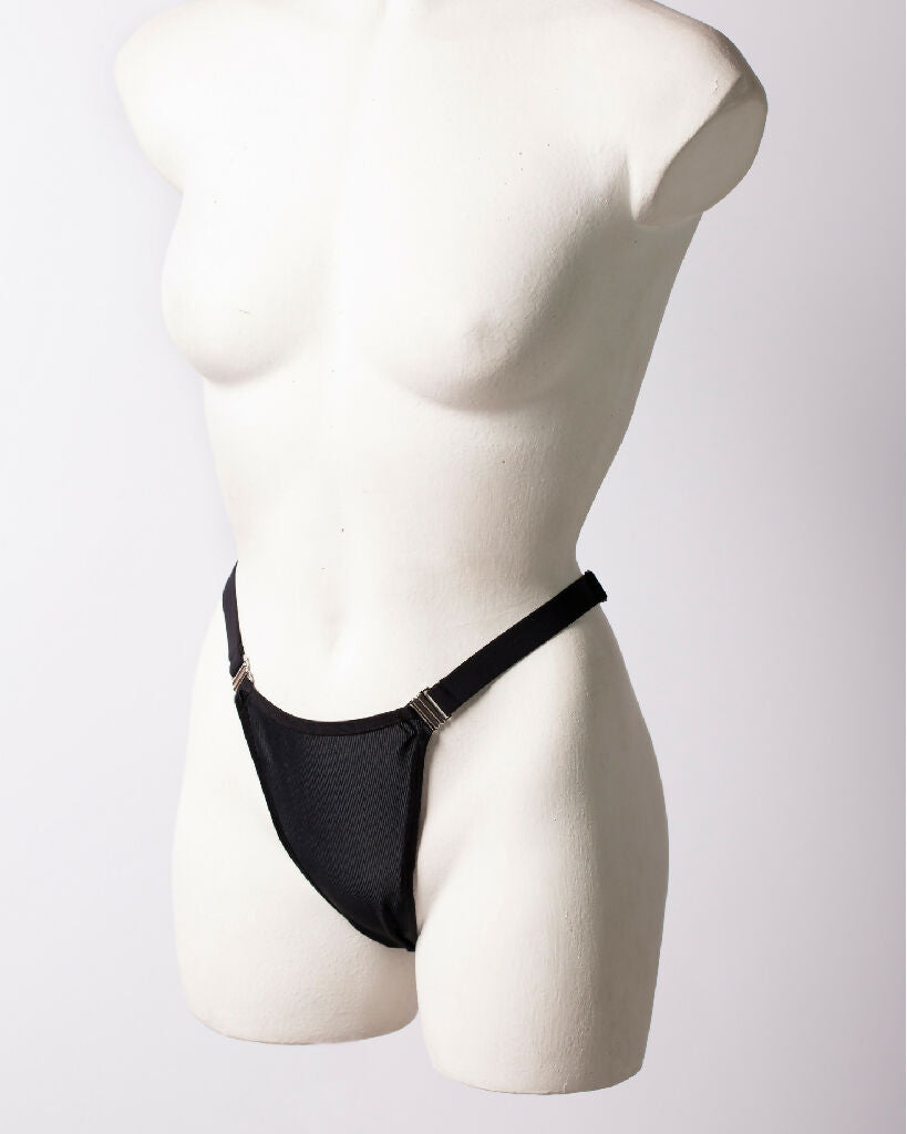 quick-release-thong-calypso-iona-smith-scott-4x5-front