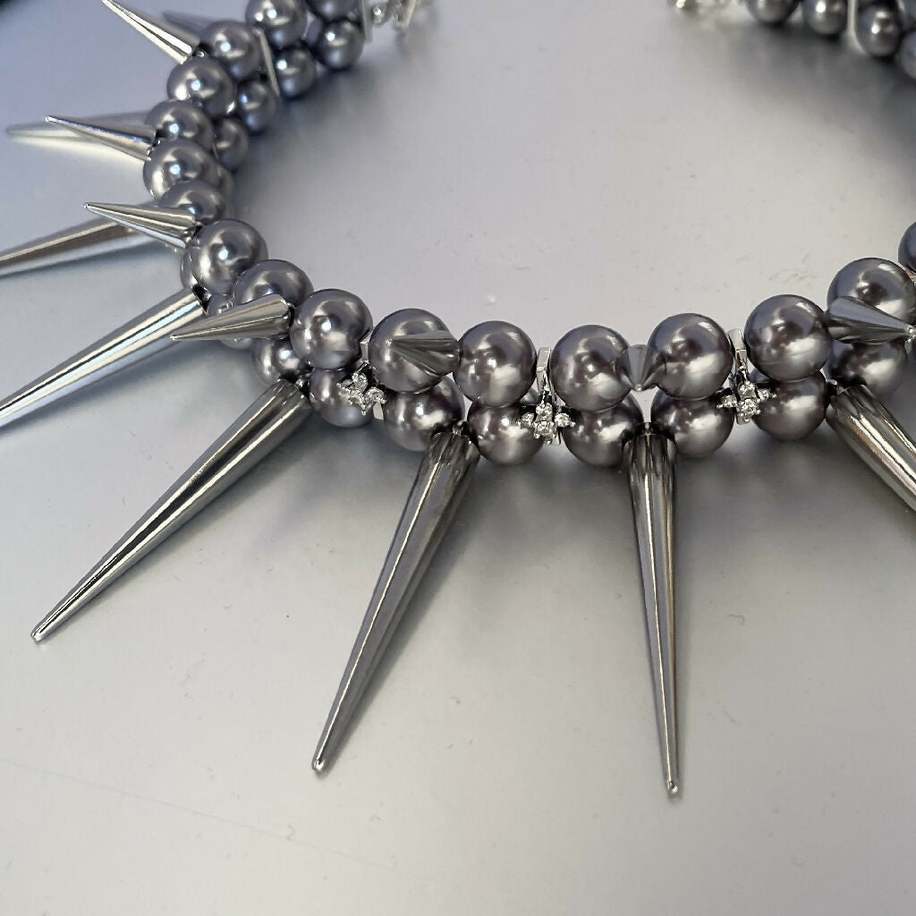 ‘Desire’ double spikes Necklace (3 different colors)