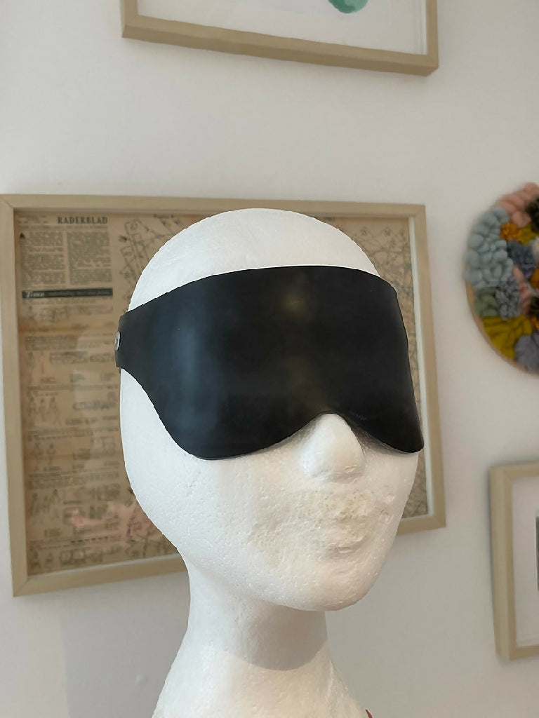 blindfold1
