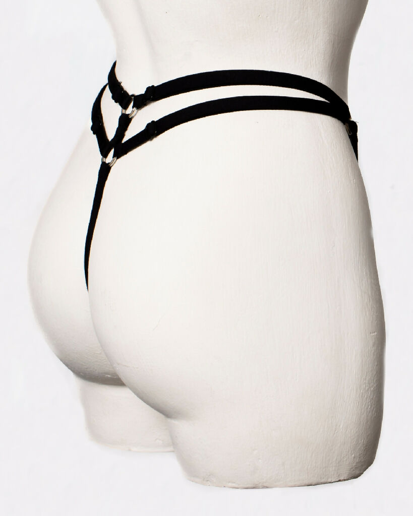 strappy-black-g-string-ishtar-iona-smith-scott-4x5-side