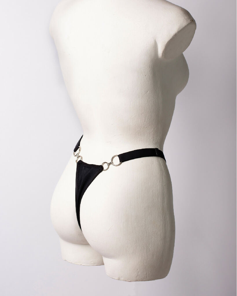 quick-release-thong-calypso-iona-smith-scott-4x5-back