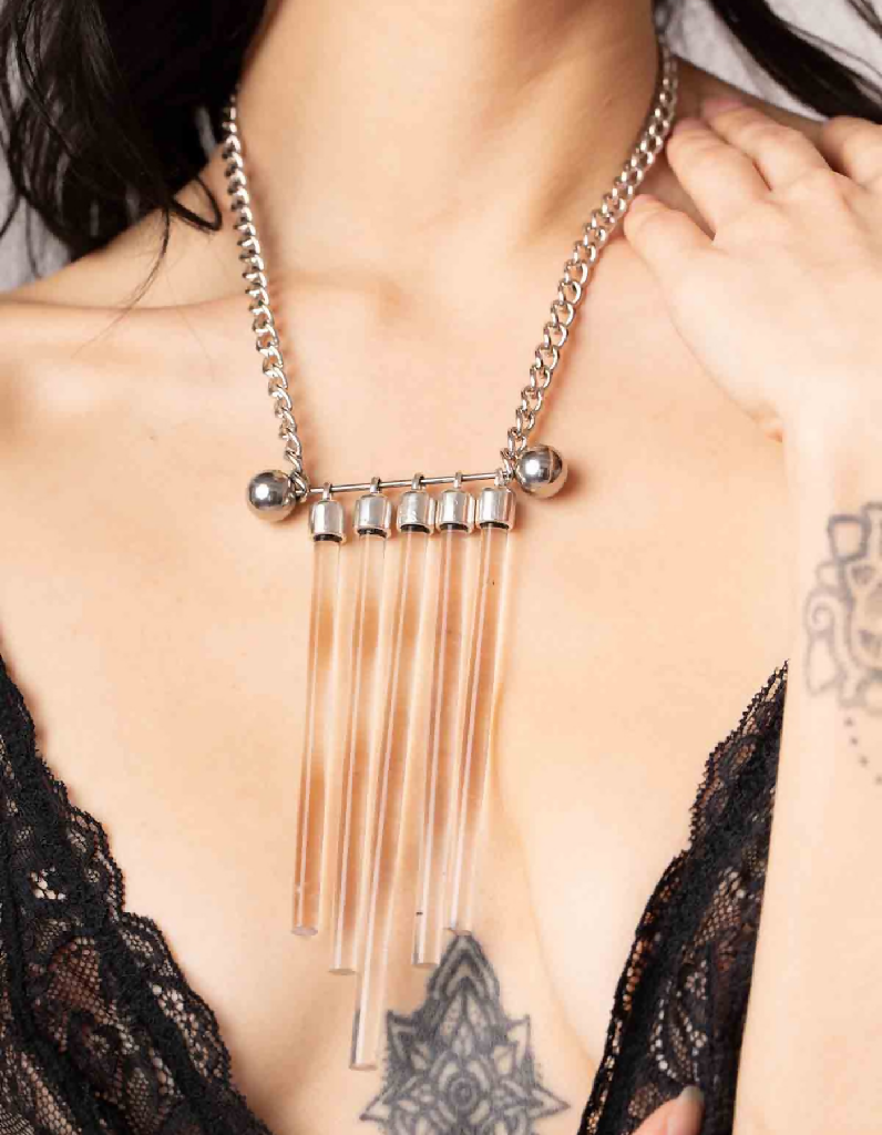 Interstellar necklace perlensau1 NJAL