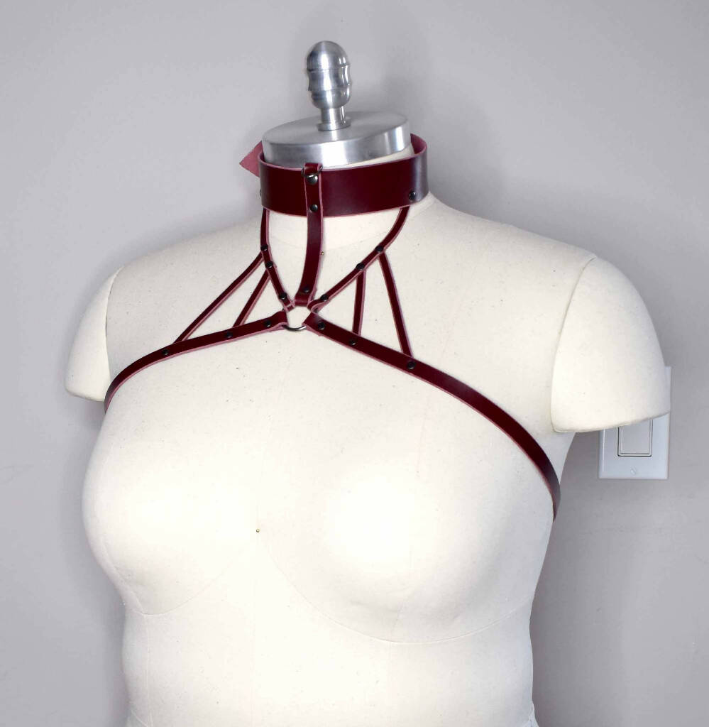 Inanna Wide Leather Collar Harness