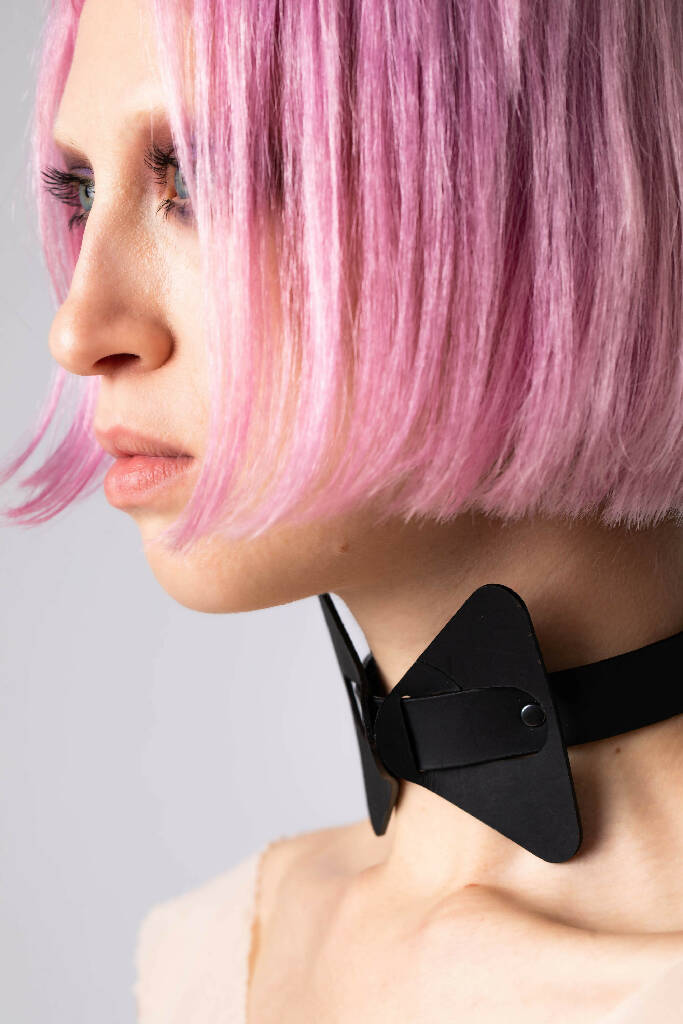 Fly choker