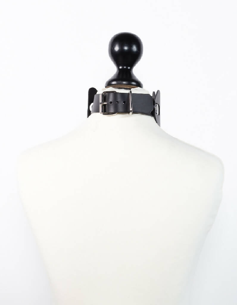 Caesar choker