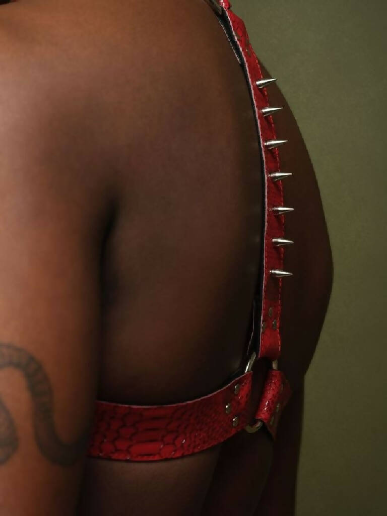 Unisex Center Spike Harness