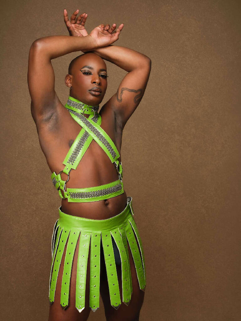 Men's Wide Metal Tip Kilt