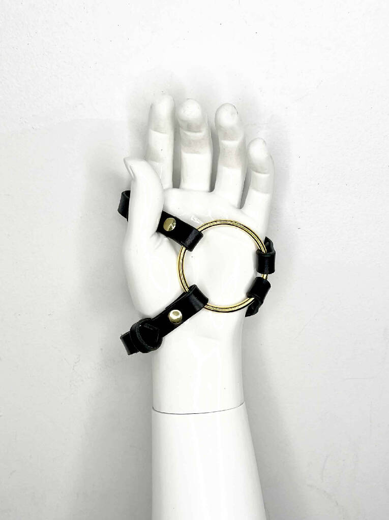 Morph-Hand-Harness-Strapon-Cuffs-5