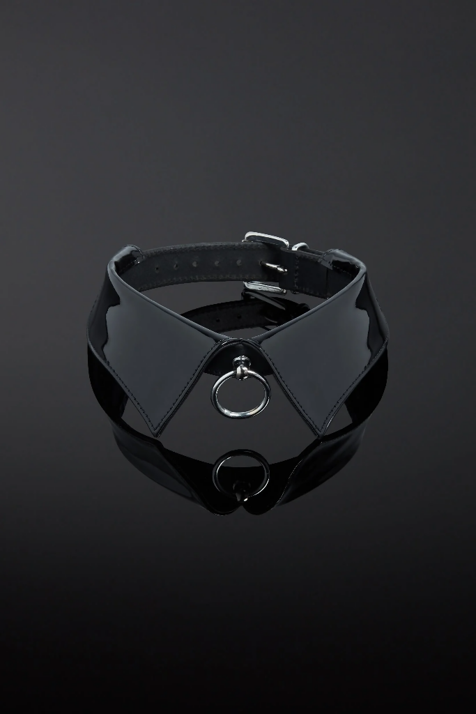 HouseofSXNPristinumPatentLeatherCollar_1