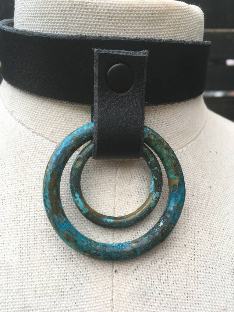 Double ring Choker