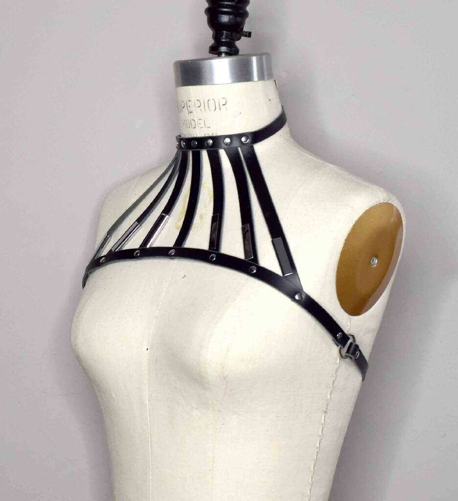 Hauteur Strappy Leather Neck Harness
