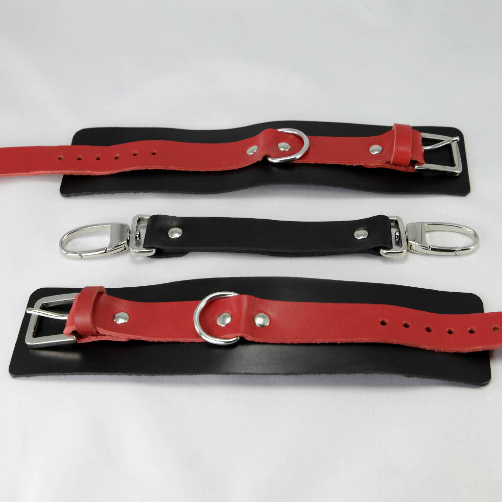 Leather Cuffs Black/Red