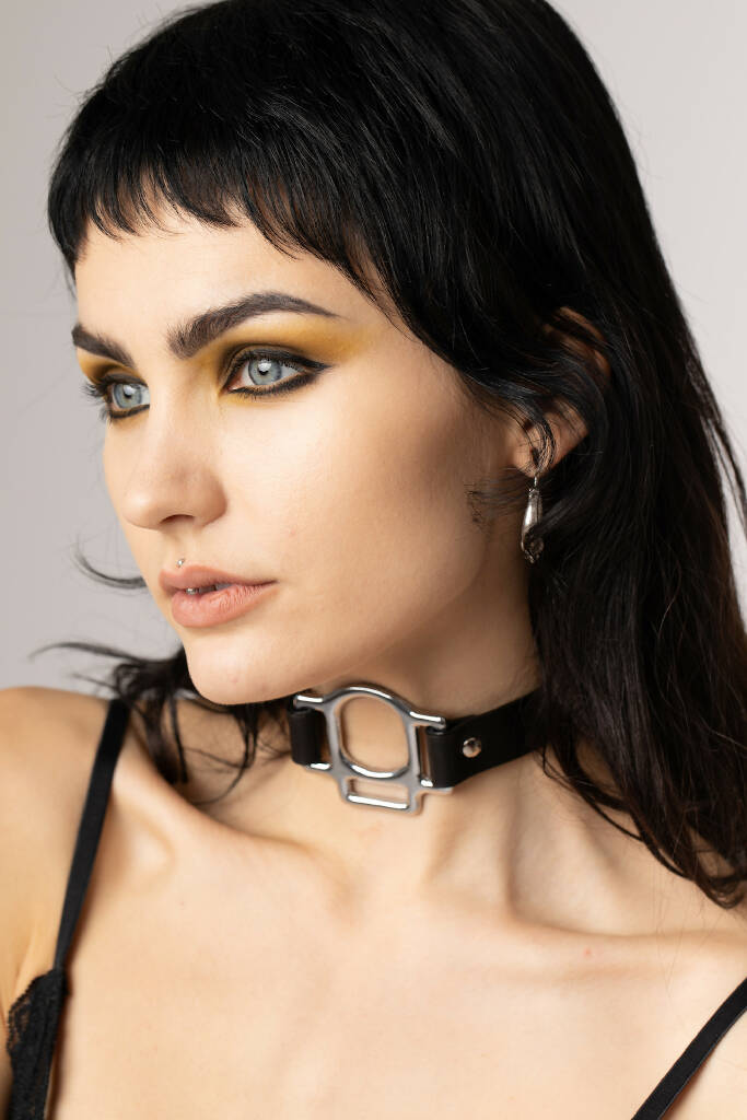 Phenomenon choker