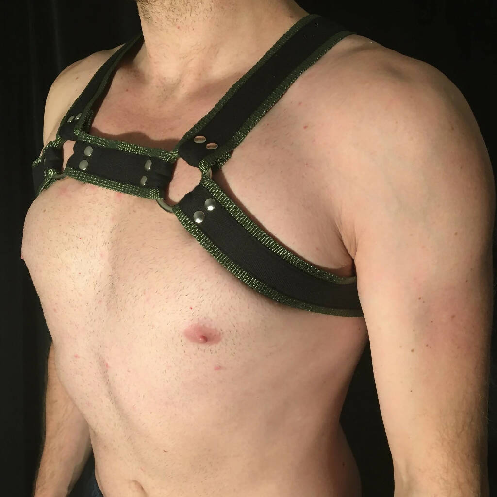 Chest harnesses (wide strap)
