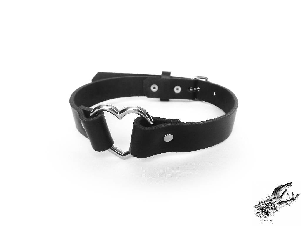 Leather Heart Ring Collar - Leather Heart Choker