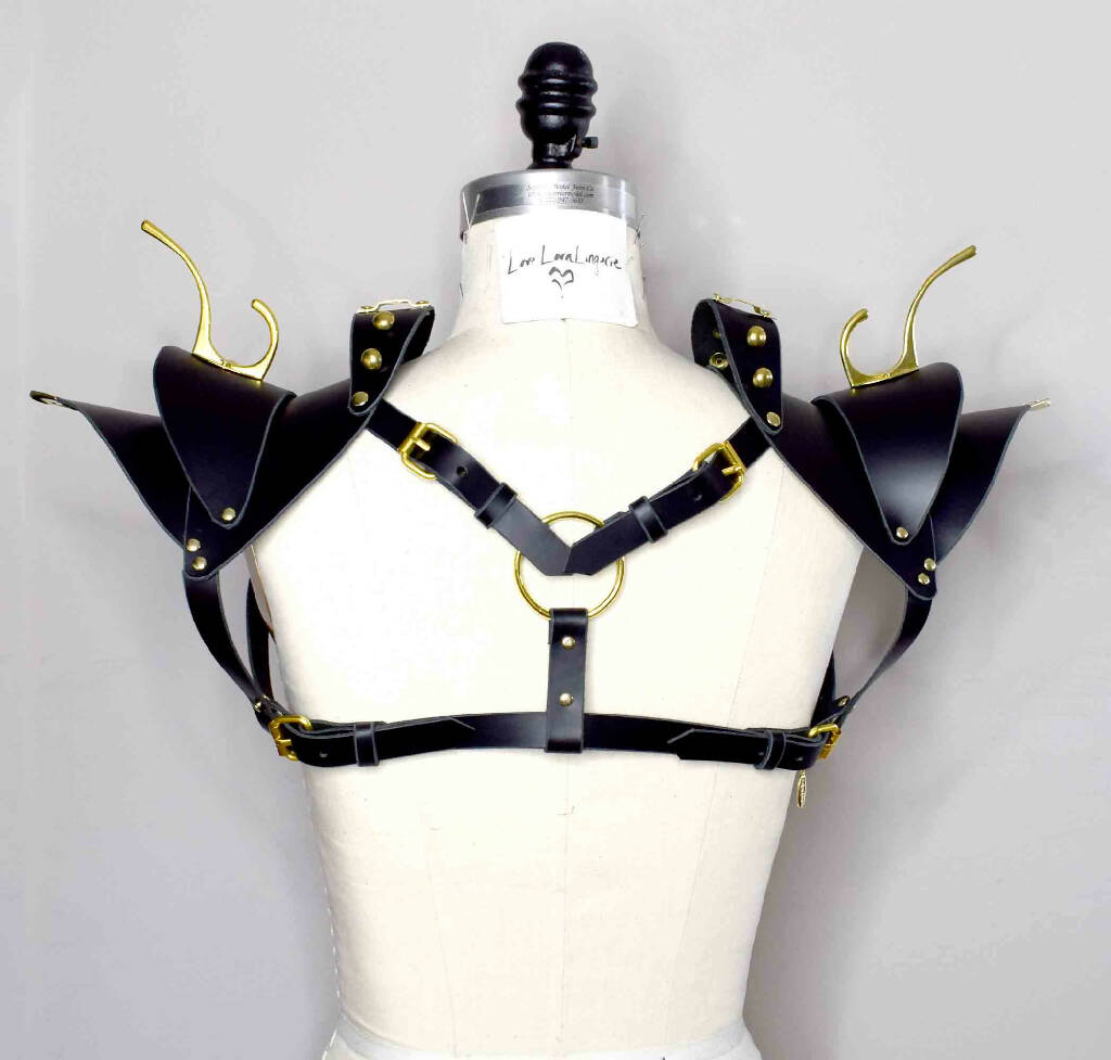 Mantis Leather Shoulder Pauldron Harness