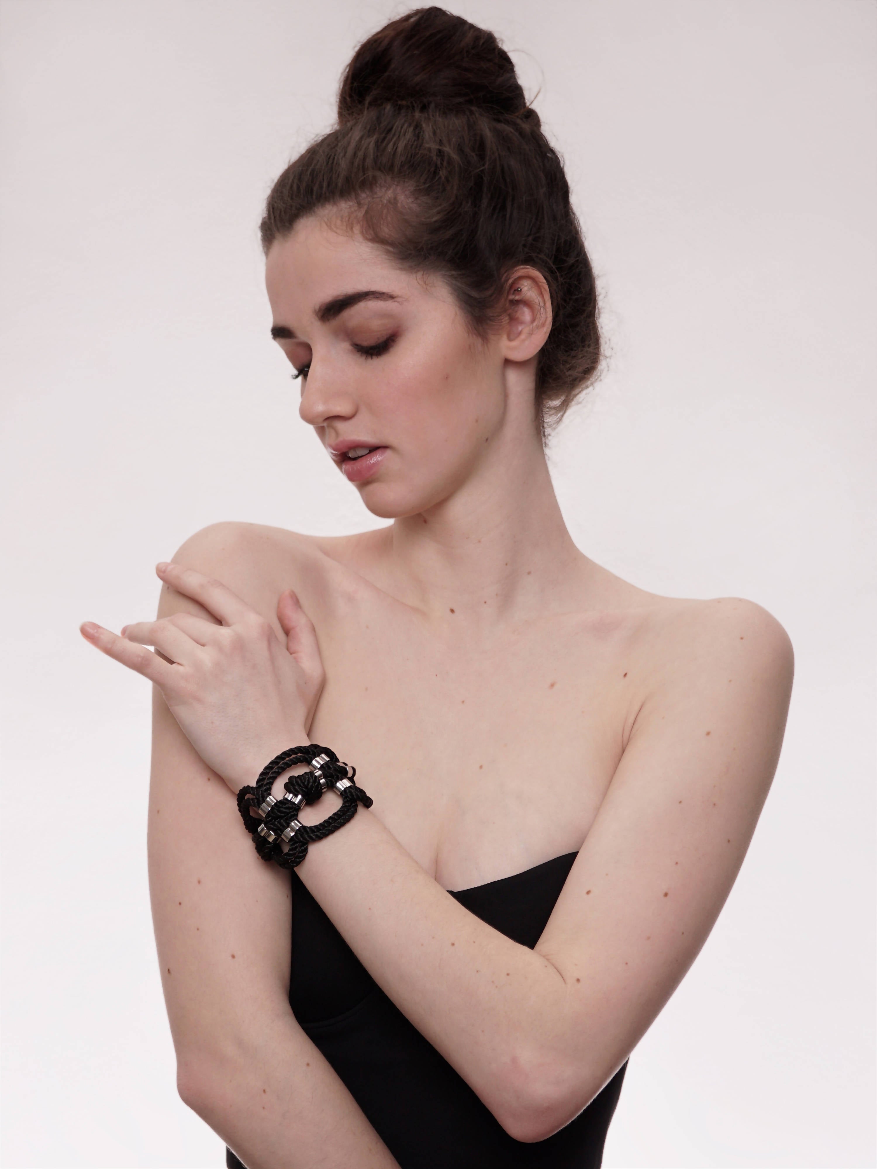 UNISEX NAMI CUFF