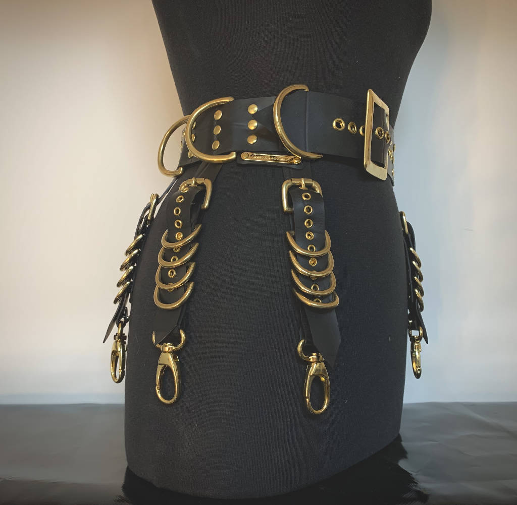 Black Rubber Ursus Suspender Belt