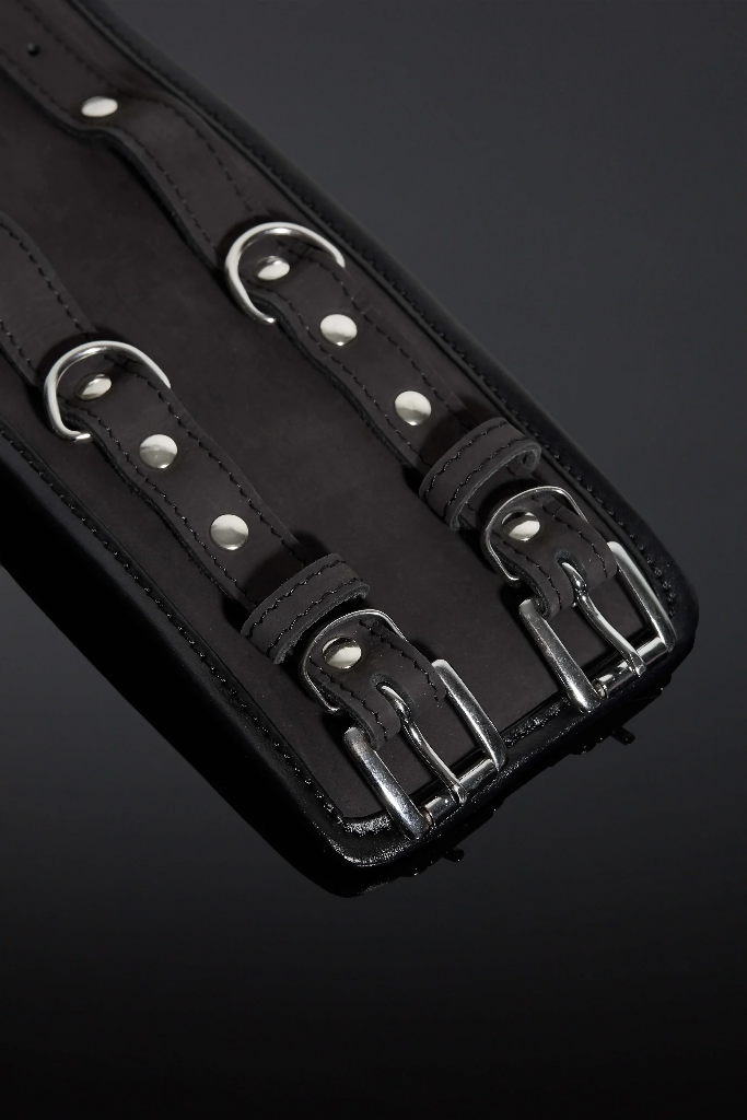 Servage_Nubuck_Leather_Bondage_Cuffs_Ankle_3