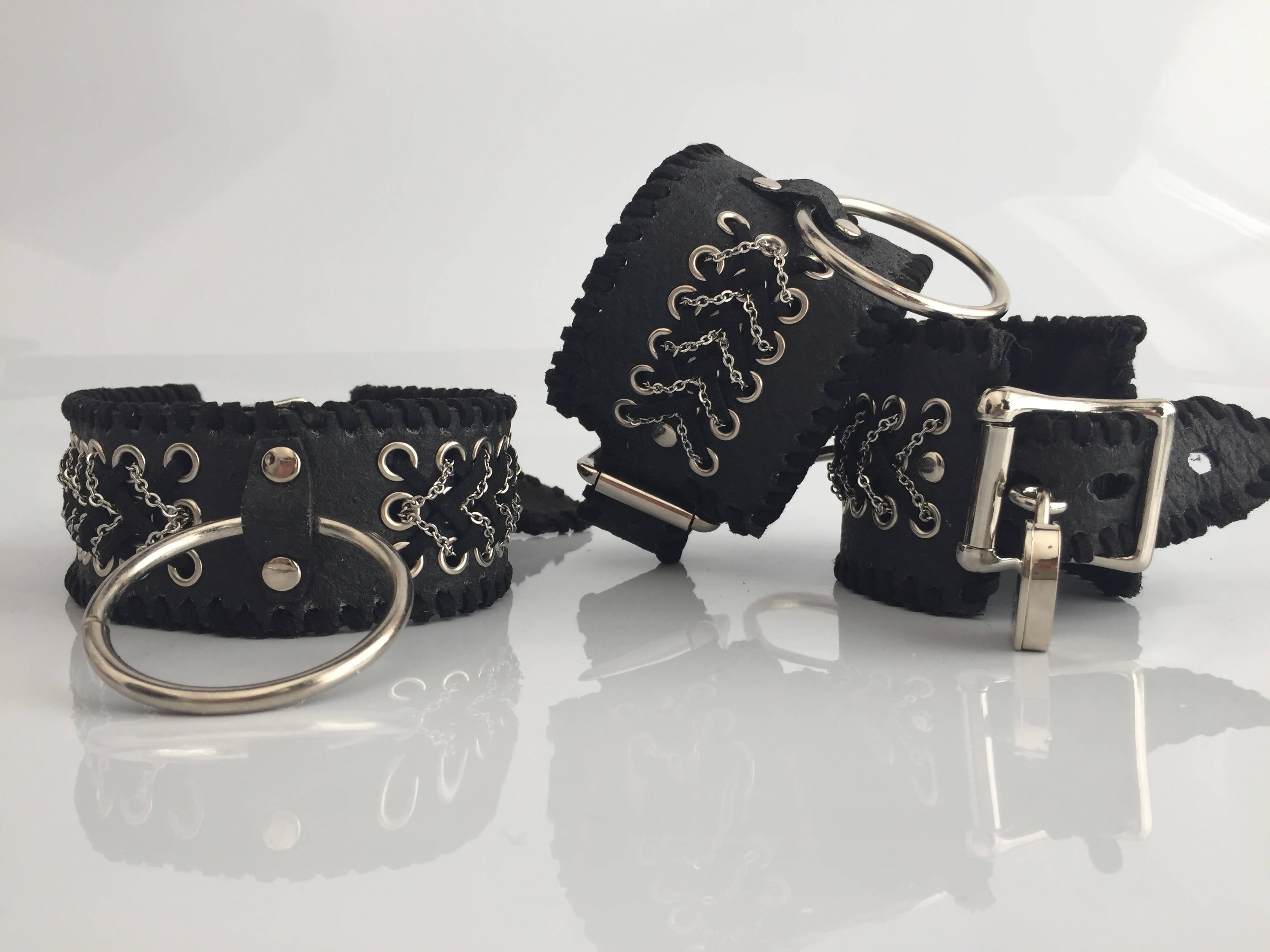 Love Lock collar and cuff set