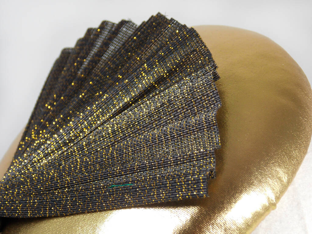 Gold fan mini hat 4