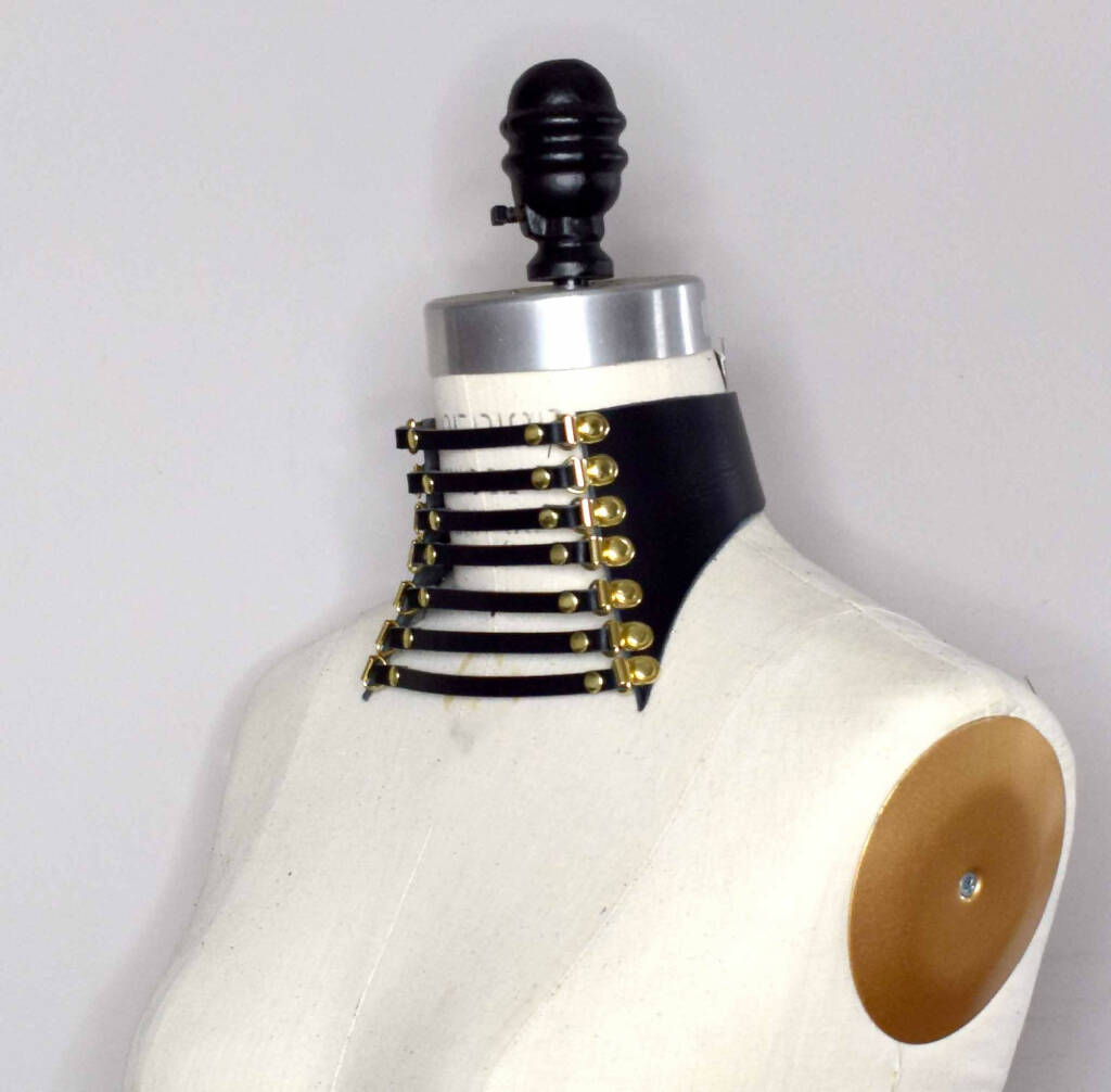 Dinah Strappy Leather Posture Collar