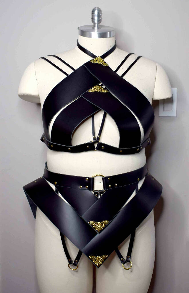 Song High Neck Leather Bra