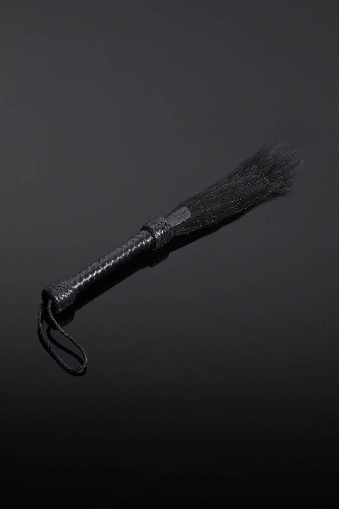 House_of_SXN_Equi_Horse_Hair_BDSM_Flogger1