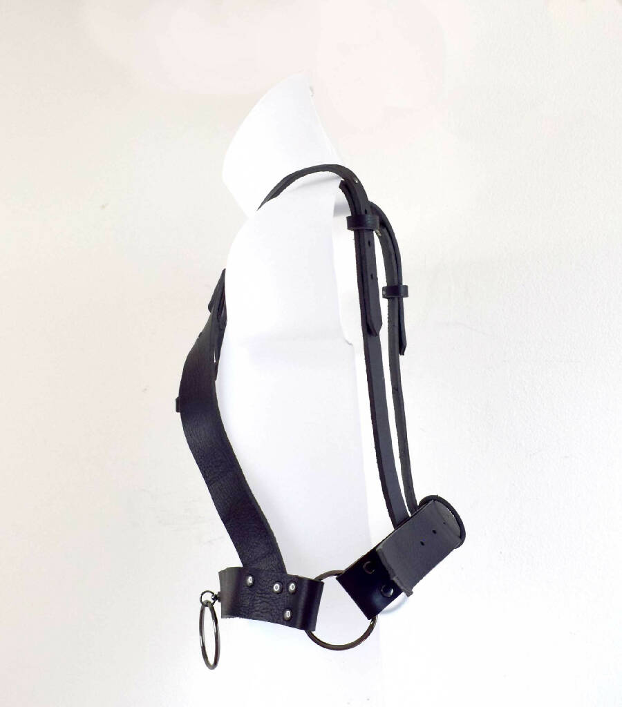 Cain Men’s Leather Chest Harness