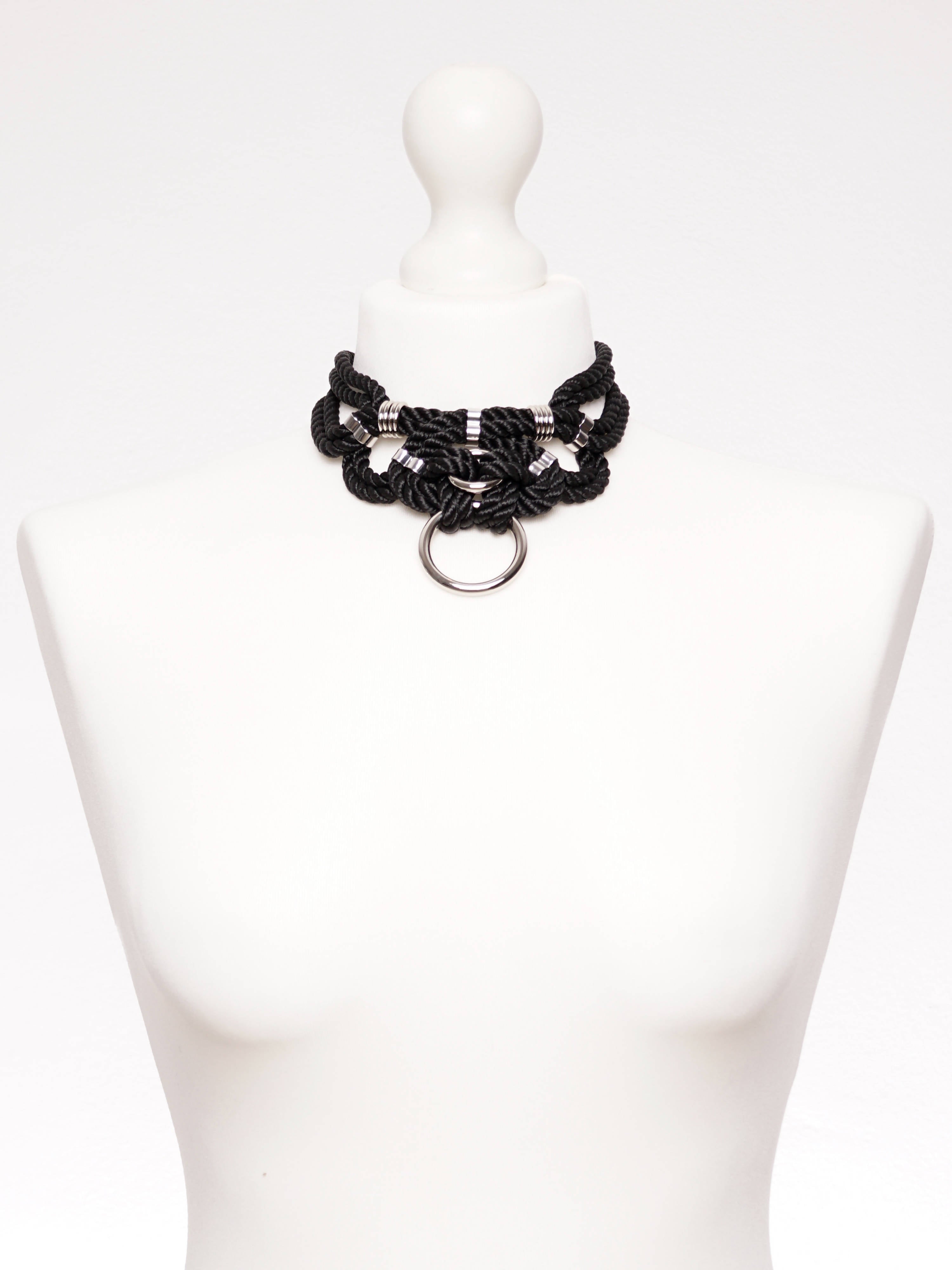 MEGAMI' CHOKER WITH DETACHABLE SELF-TIE HARNESS *BLACK*