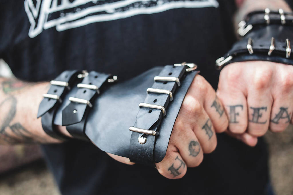 Buckled Black Mitts