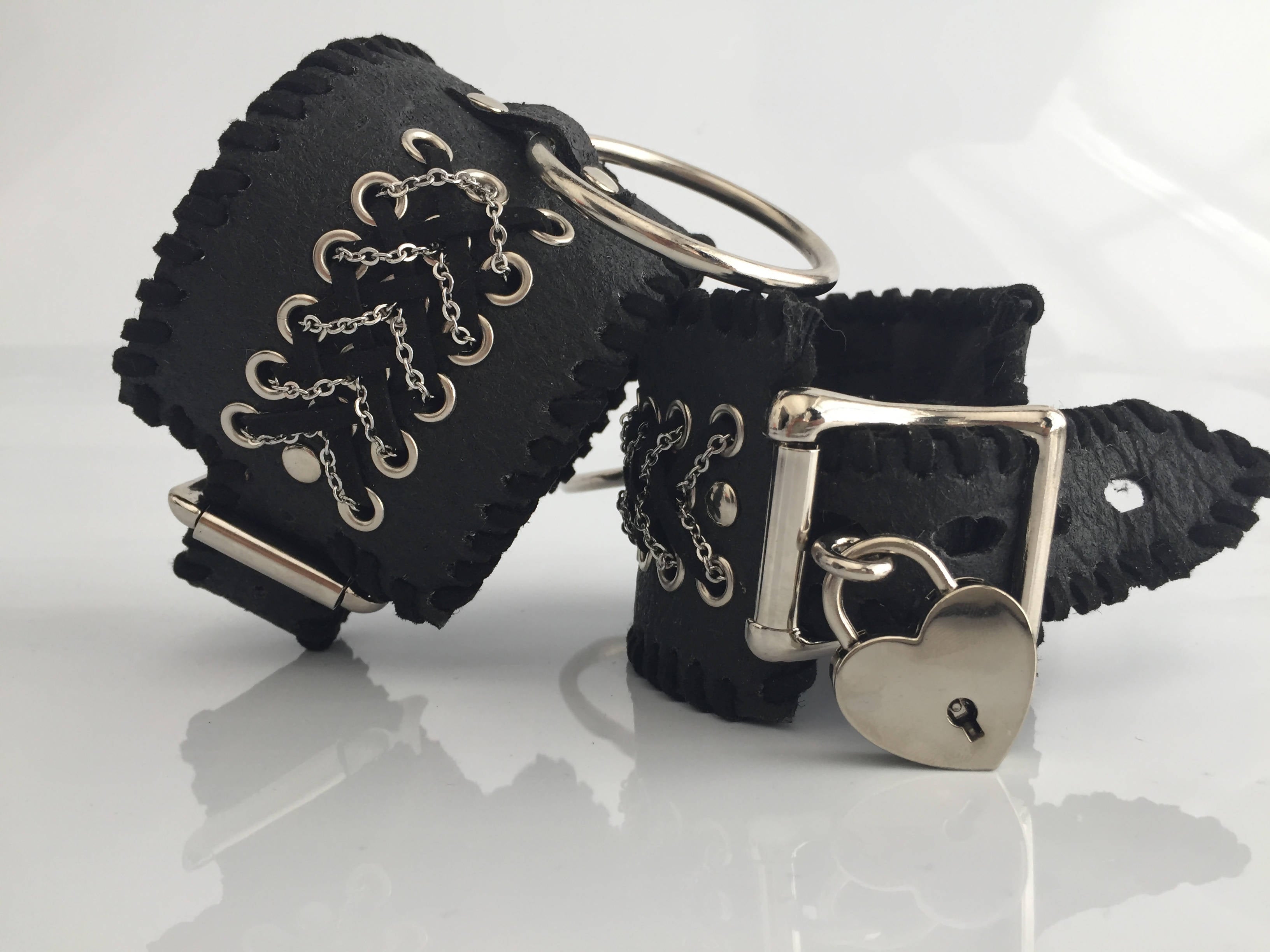 Love Lock collar and cuff set