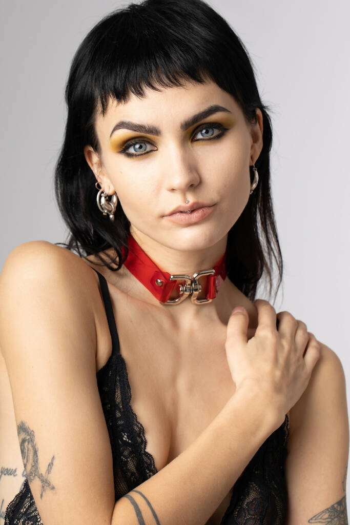 Courtesan choker vegan