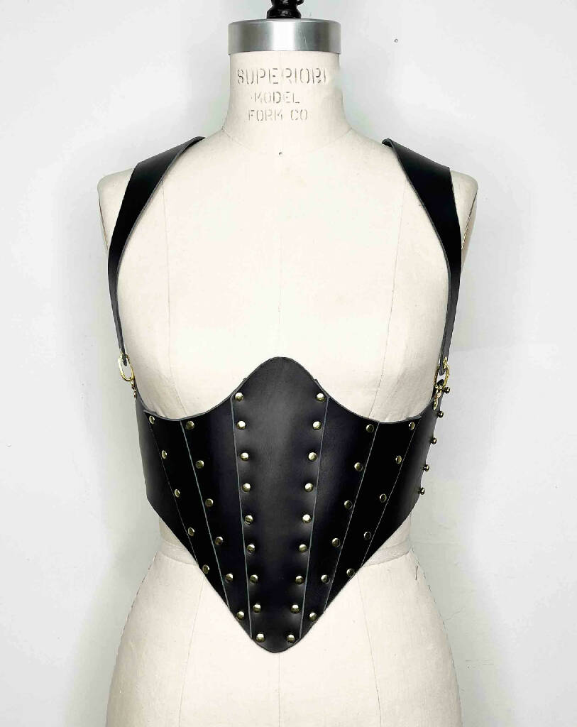 Morgana-Renaissance-Leather-Corset-4.JPG