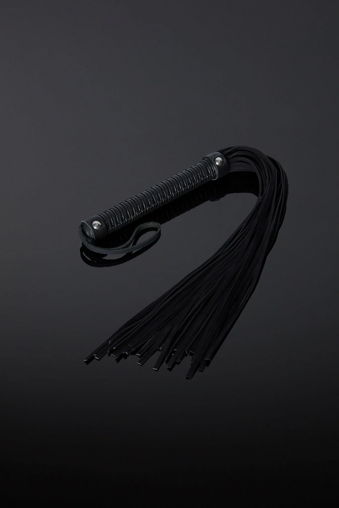 House_Of_SXN_Corium_Cord_Flogger_1