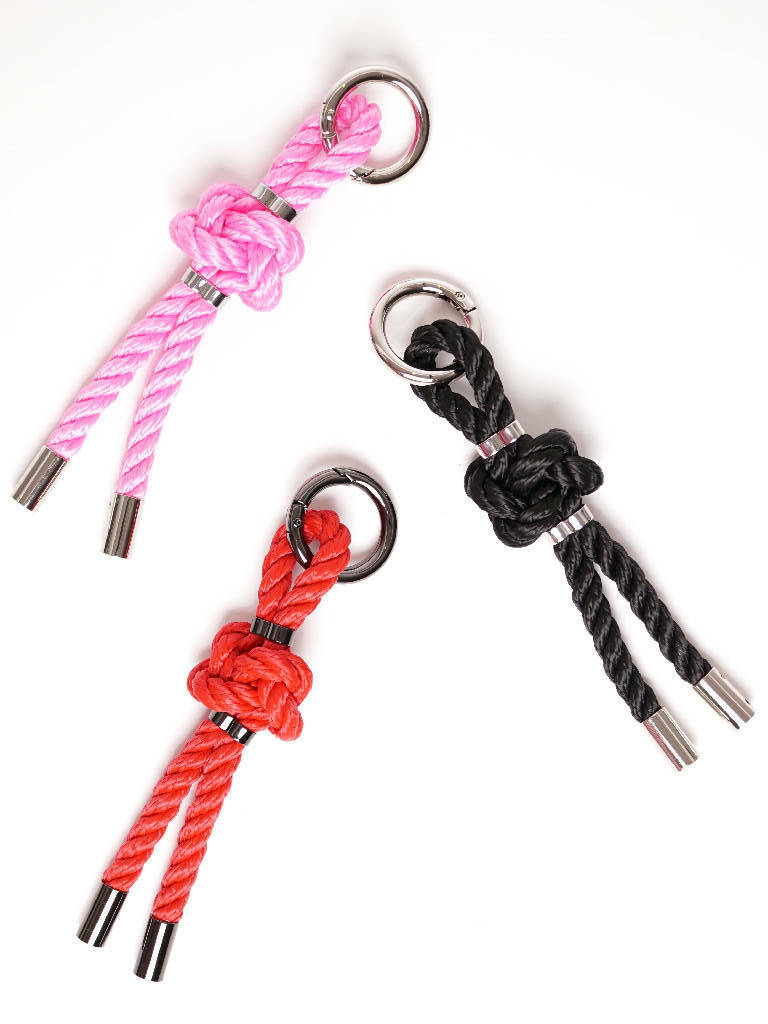 LOVERS KNOT CHARM