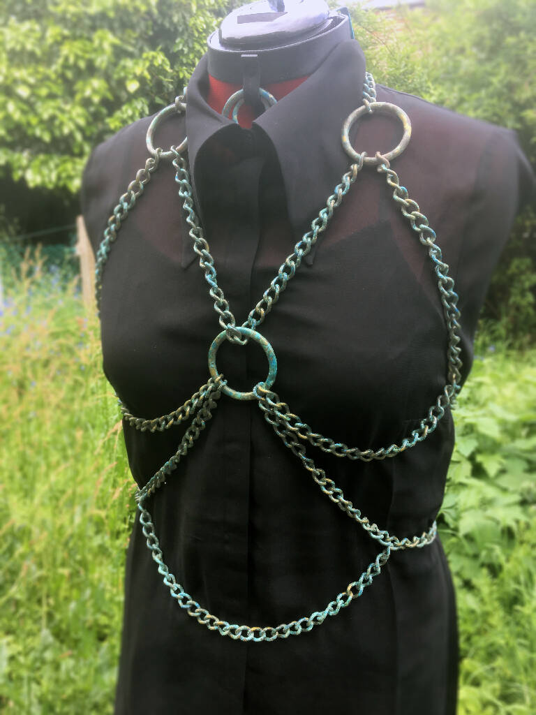 Verdigris chain harness