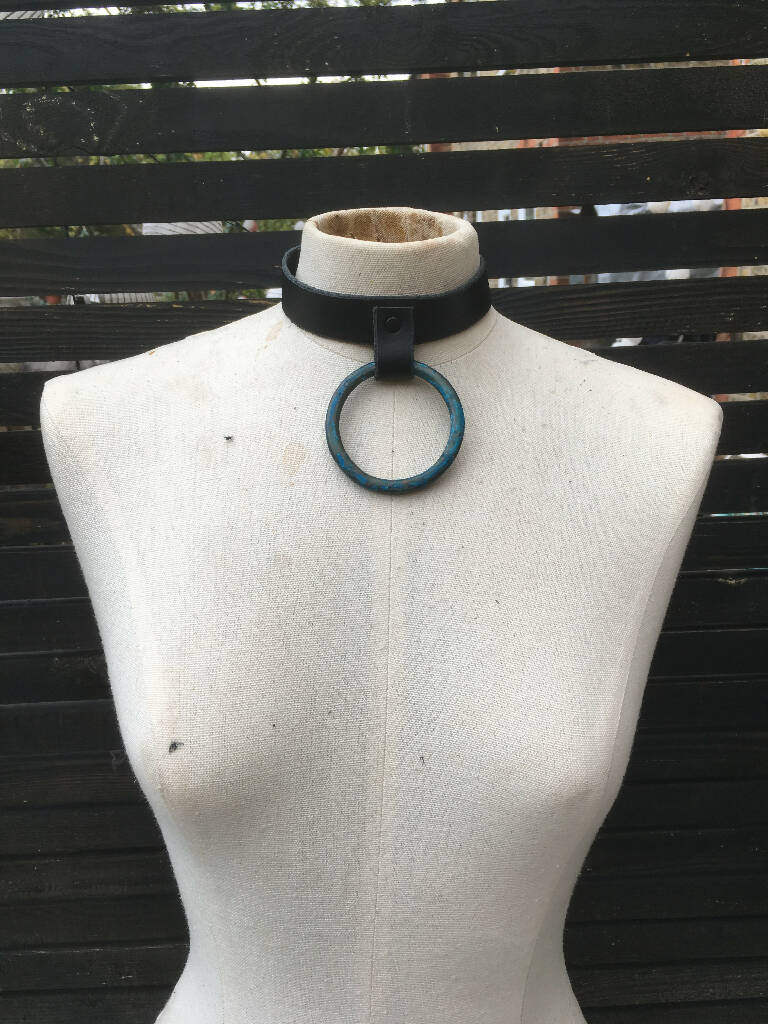Large Ring Choker