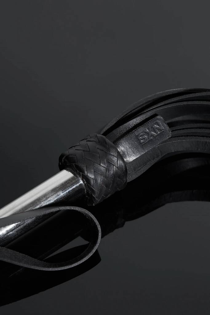 The Suprema Metal Handle Leather Flogger