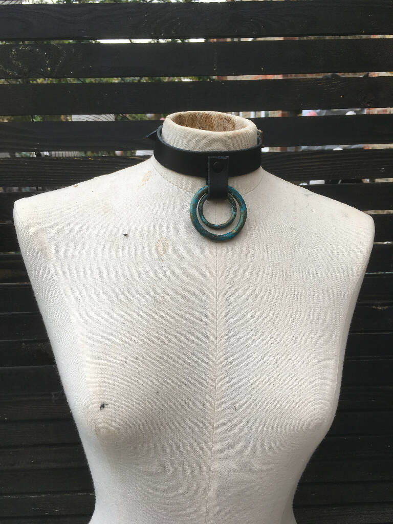 Double ring Choker