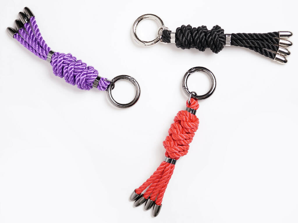 WALL KNOT' CHARM