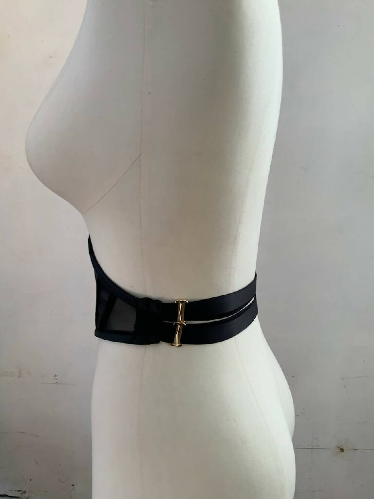 Belt waist cincher